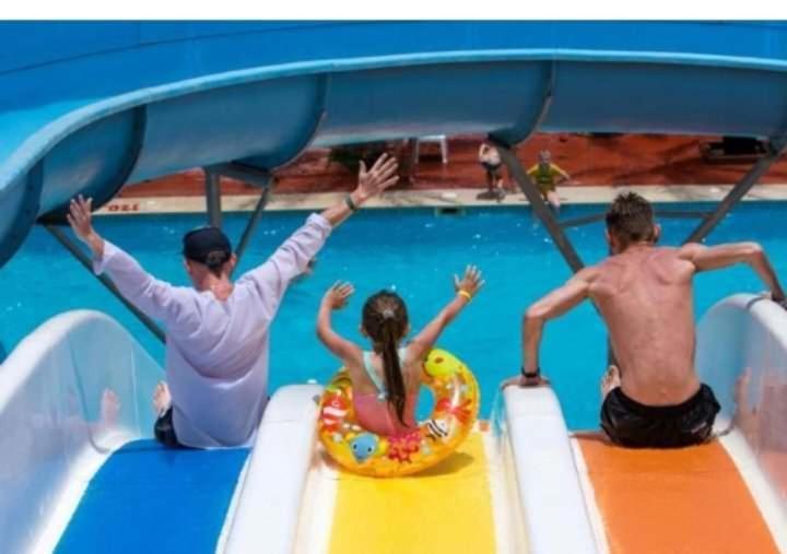 Mirage Bay Resort & Aqua Park Apartment Хургада Экстерьер фото